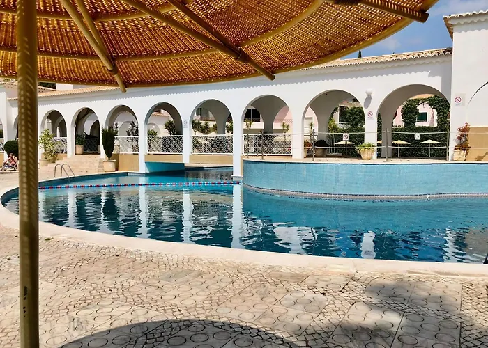 Daire Da Rocha Rosa *